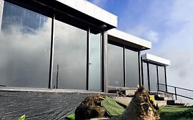 Villa Dieng Sikapuk Hill Deluxe Cabin